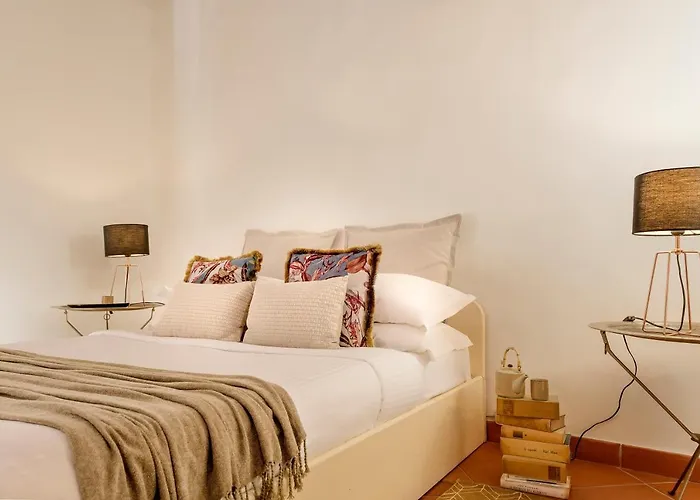 Stunning Flat With Terrace In Trastevere Apartment *